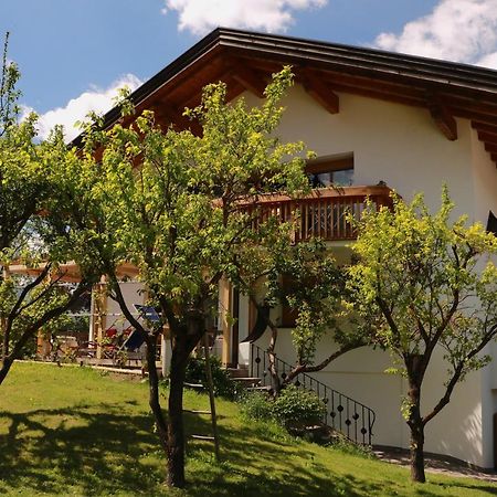 B&B Fruehlingsheim Racines Bagian luar foto