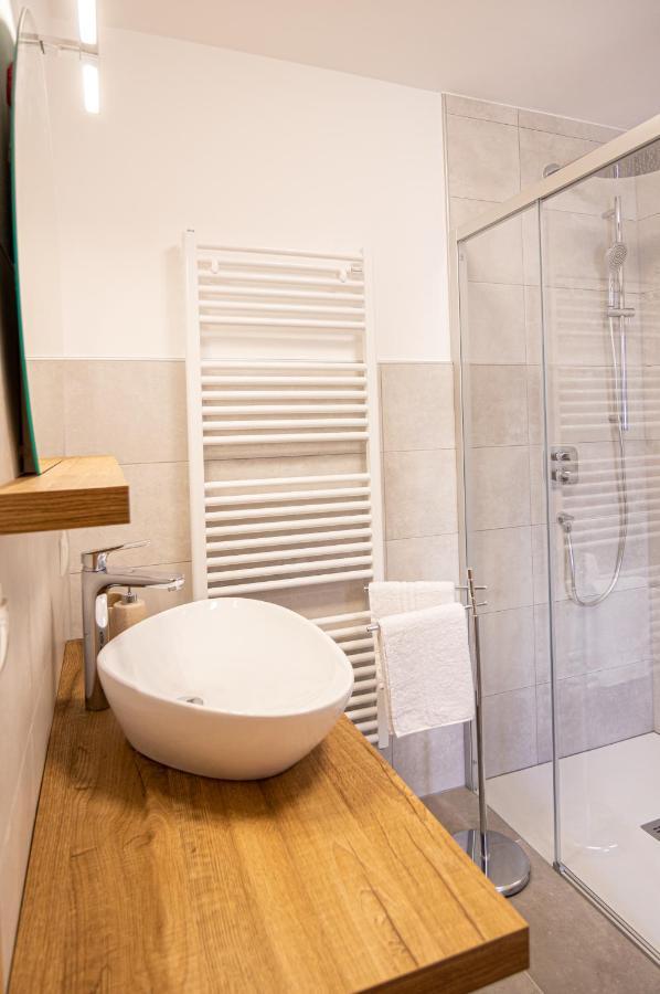 B&B Fruehlingsheim Racines Bagian luar foto