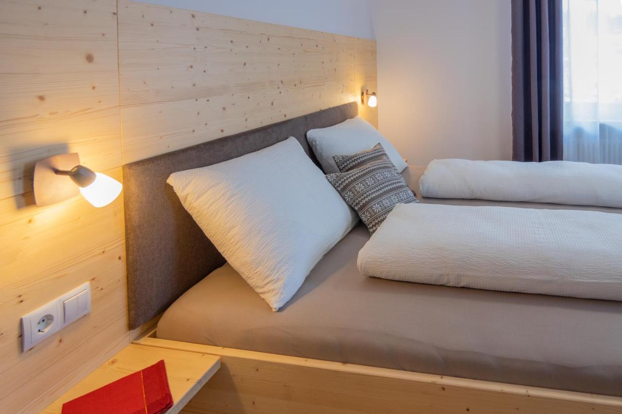 B&B Fruehlingsheim Racines Bagian luar foto