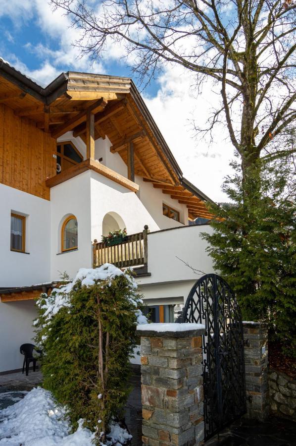 B&B Fruehlingsheim Racines Bagian luar foto