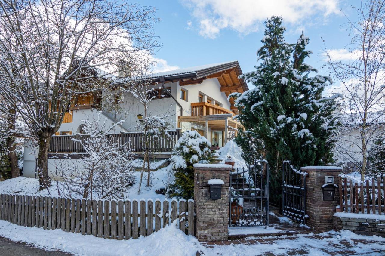 B&B Fruehlingsheim Racines Bagian luar foto