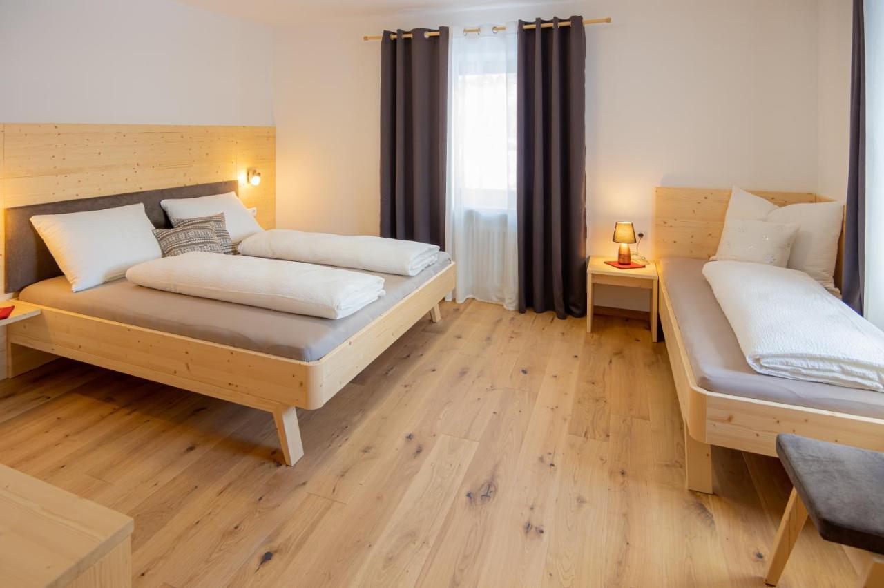 B&B Fruehlingsheim Racines Bagian luar foto