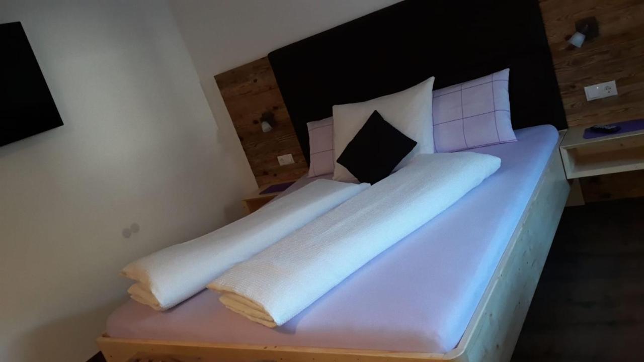 B&B Fruehlingsheim Racines Bagian luar foto