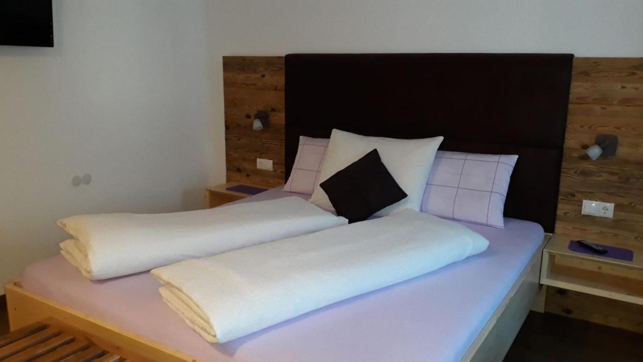 B&B Fruehlingsheim Racines Bagian luar foto