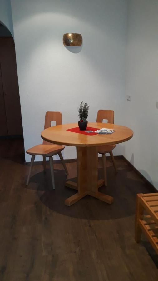 B&B Fruehlingsheim Racines Bagian luar foto